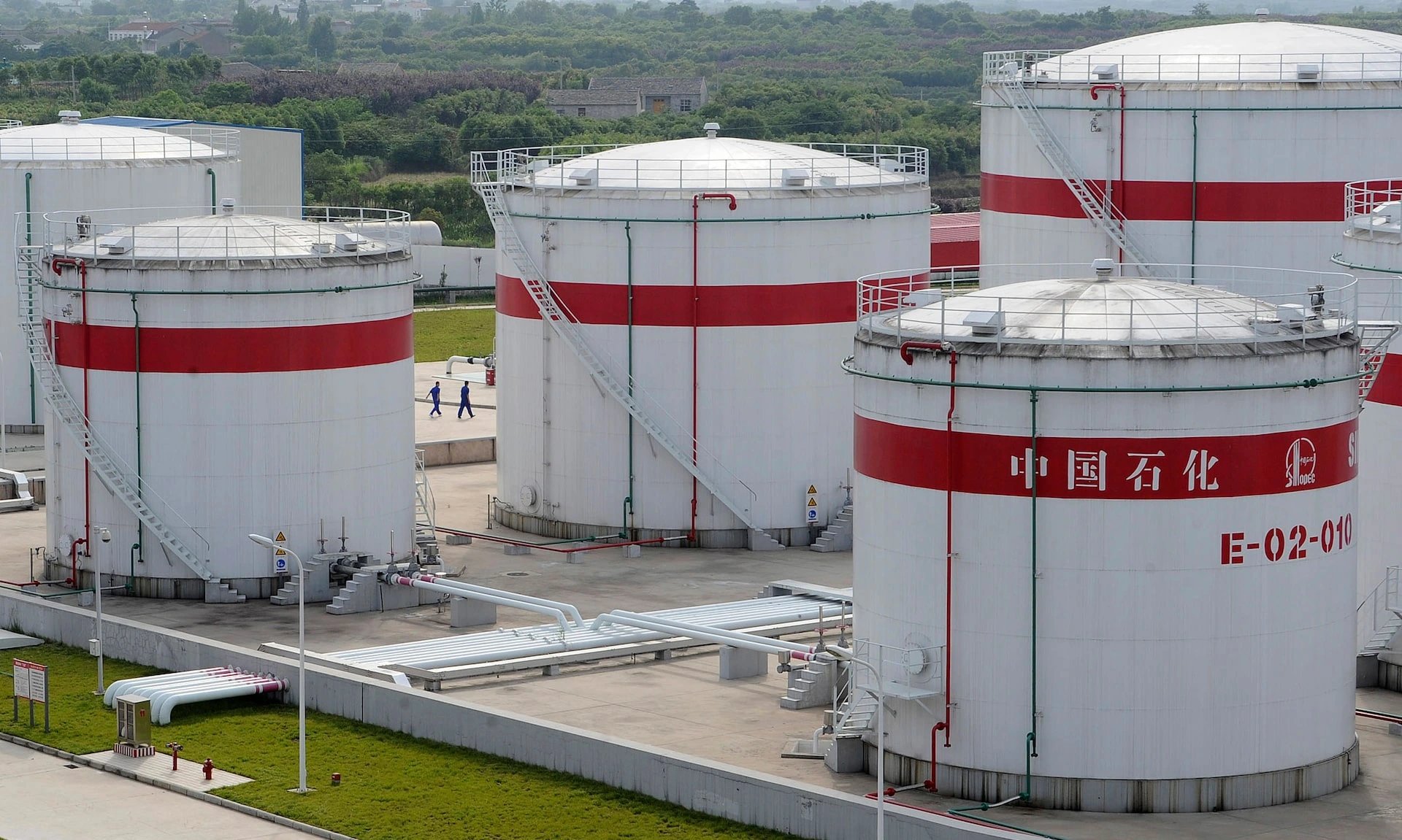 Китай сталкивается с рекордными ценами на нефть из-за перебоев с поставками с Ближнего Востока