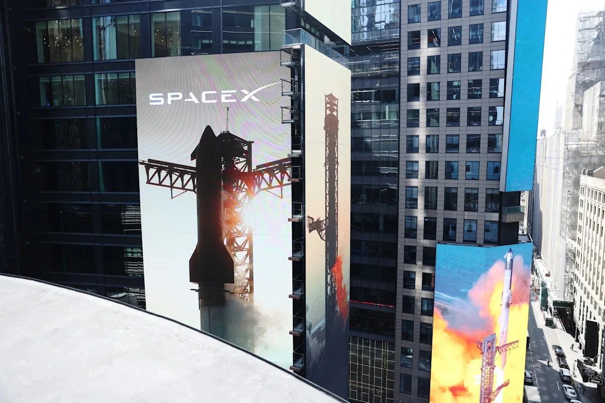 SpaceX достигнет веса 2,82% в Nasdaq 100 в понедельник