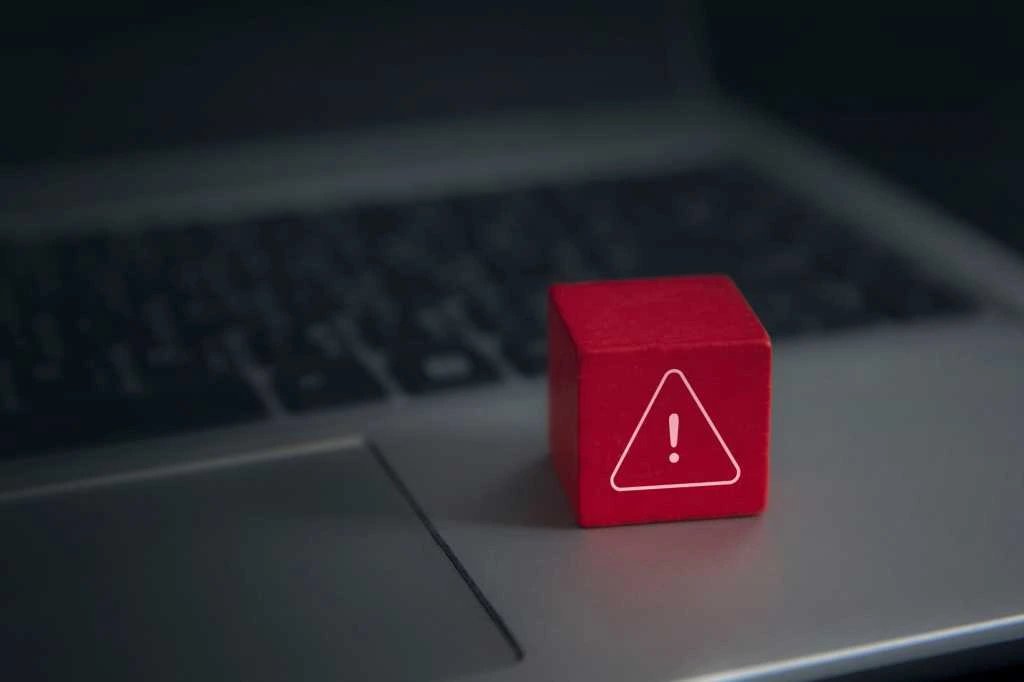 Вредоносный npm-пакет с 2 млн еженедельных загрузок прячет код в функции BTree