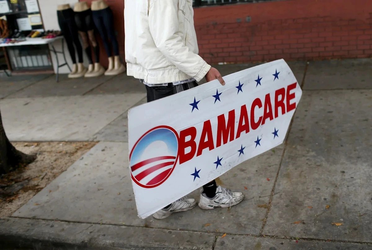 Vance Says 750,000 to Be Removed From Obamacare Rolls