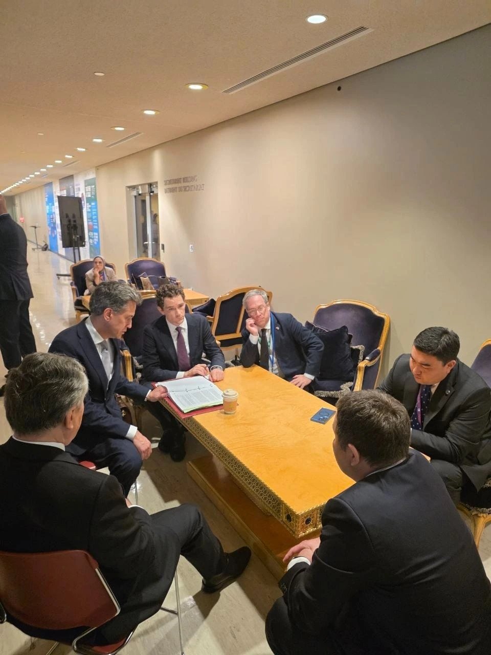 Kyrgyz Economy Minister Sydykov meets UK Foreign Secretary Miliband in New York