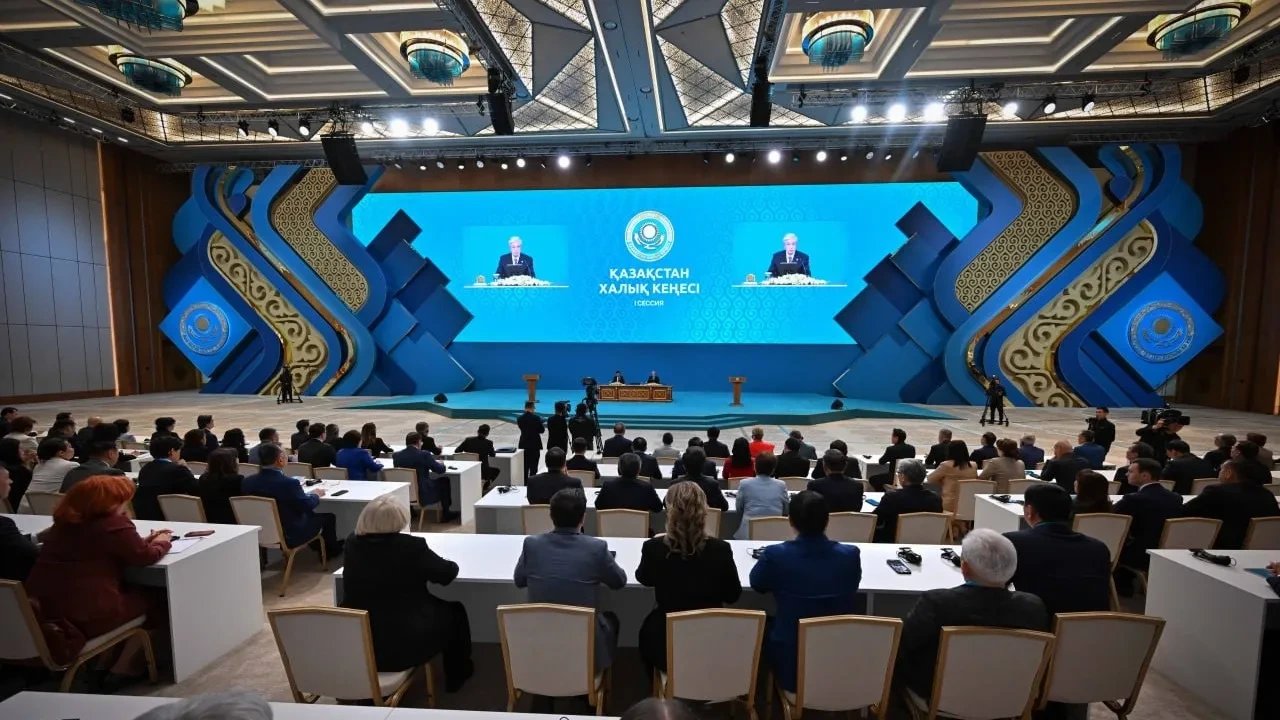 Тоқаев Қазақстан Халық Кеңесінің алғашқы сессиясын ашып, 7 жылда ЖІӨ 29% өскенін мәлімдеді