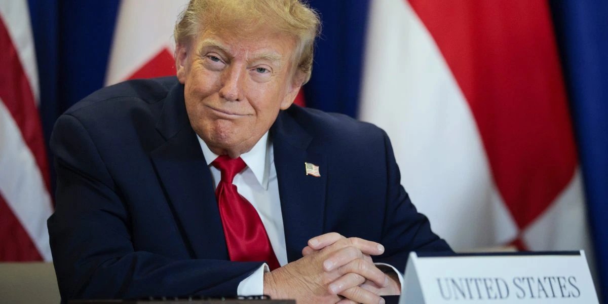 53 бұрынғы прокурор Трампқа Truth Social-ға ерте қолжетімділікті айына 100 000 долларға сатуға тыйым салуды сұрайды