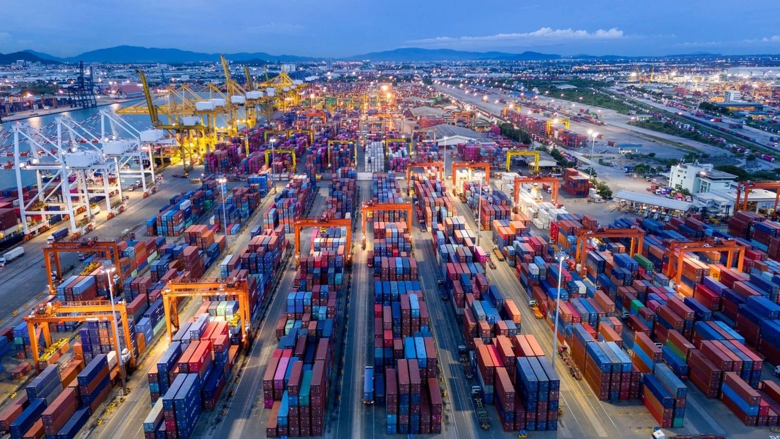 Tajikistan's foreign trade grows 37.2% to $9.23 bln, deficit tops $5.3 bln