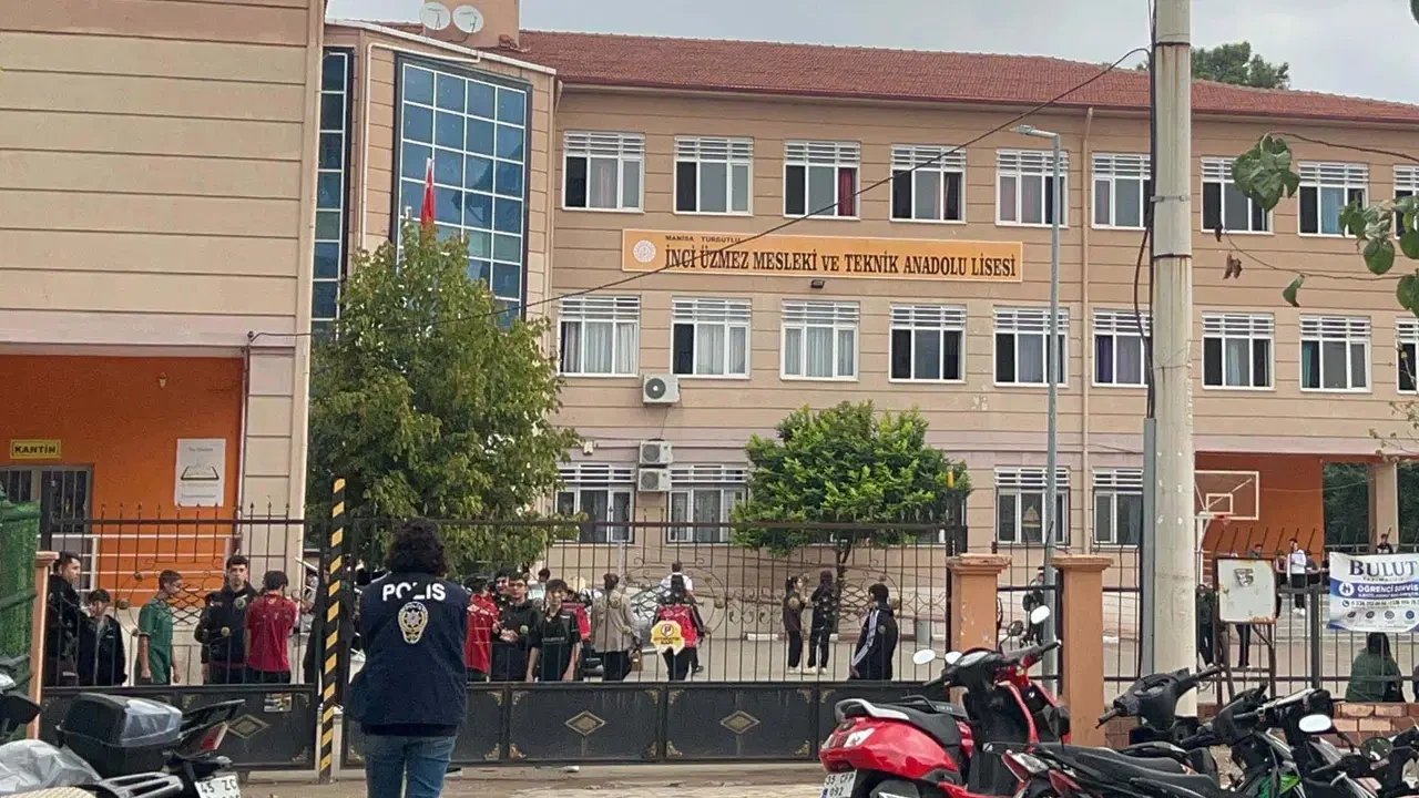 7 arrested after shotgun attack wounds 11 students at Manisa school