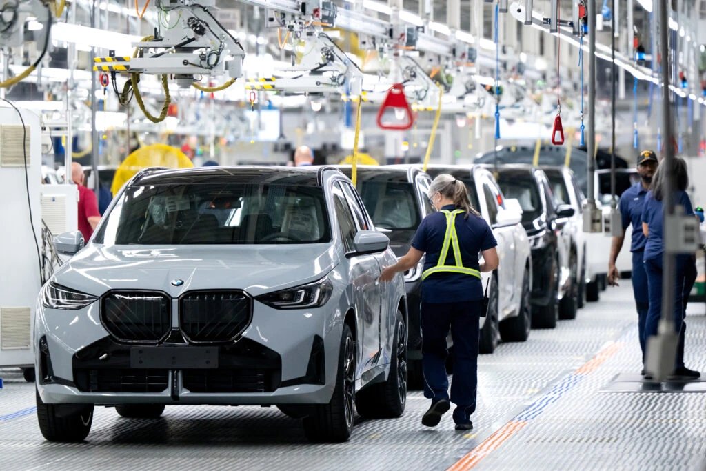 Trump administration finalizes rollback of US fuel-economy standards