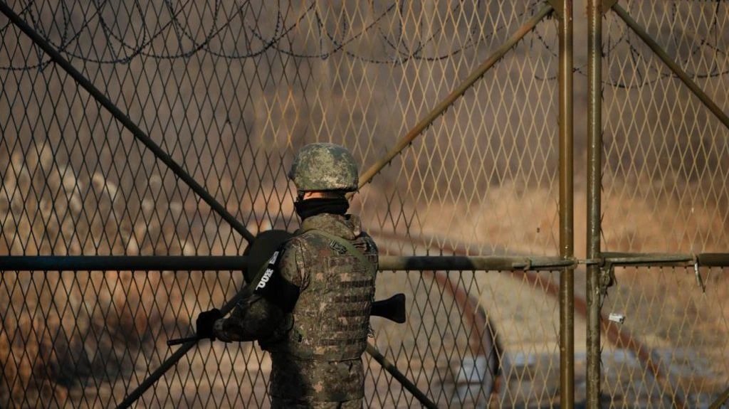 Южная Корея требует извинений от КНДР за подрыв военных на минах в демилитаризованной зоне