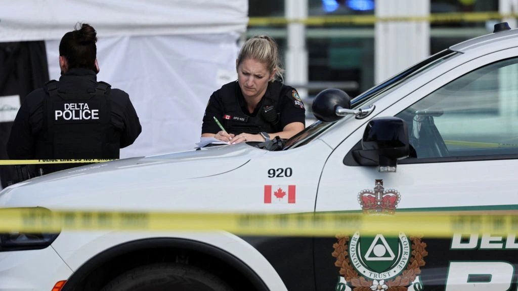 Tsawwassen First Nation шарасында жаяу жүргіншілерді қағып кету салдарынан екі адам қаза тапты, екеуі жарақаттанды