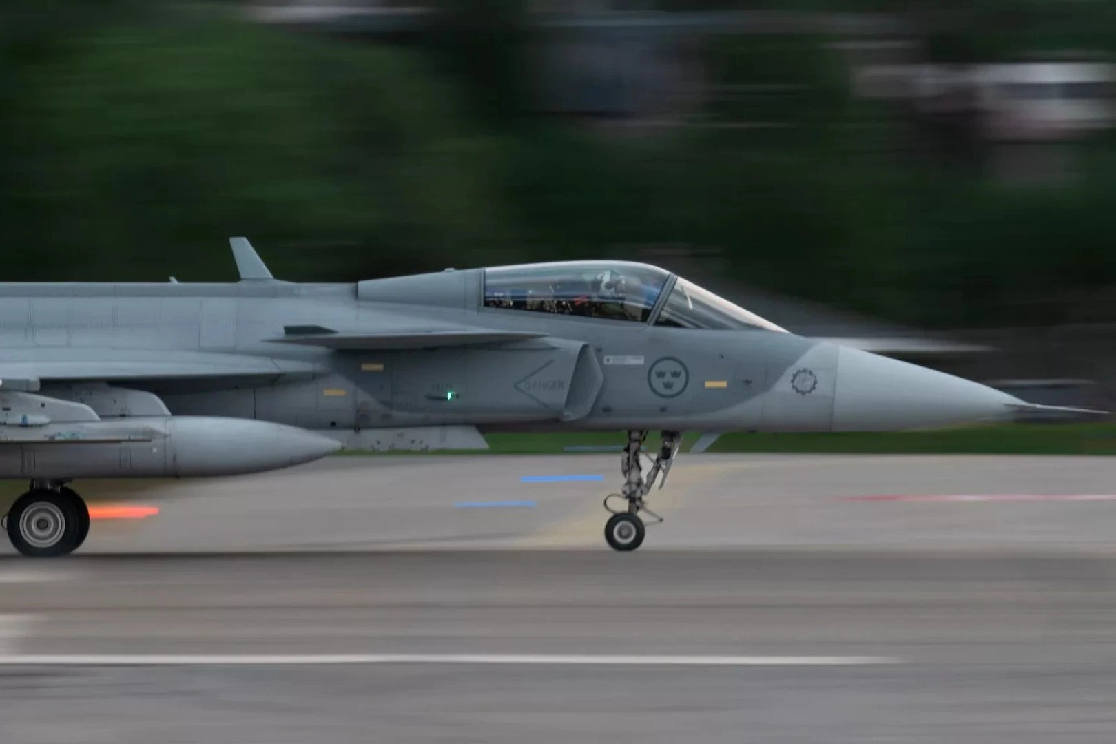 Швецияның Gripen жойғыштары Жешув-Ясёнка логистикалық хабын қорғауды бастады