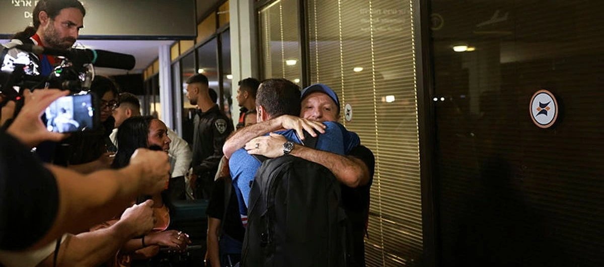 Flydubai flight to Israel diverts to Saudi Arabia after hijacking attempt