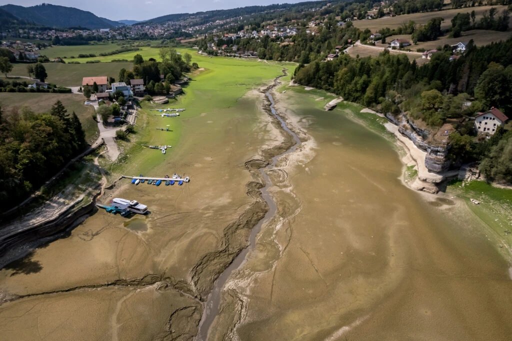 Europe's record heat stress and drought signal expanding climate extremes