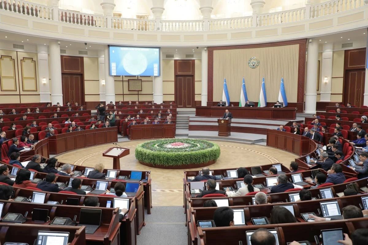 Сенат Узбекистана рассмотрел штрафы на 68,6 млрд сумов за нарушения в строительстве