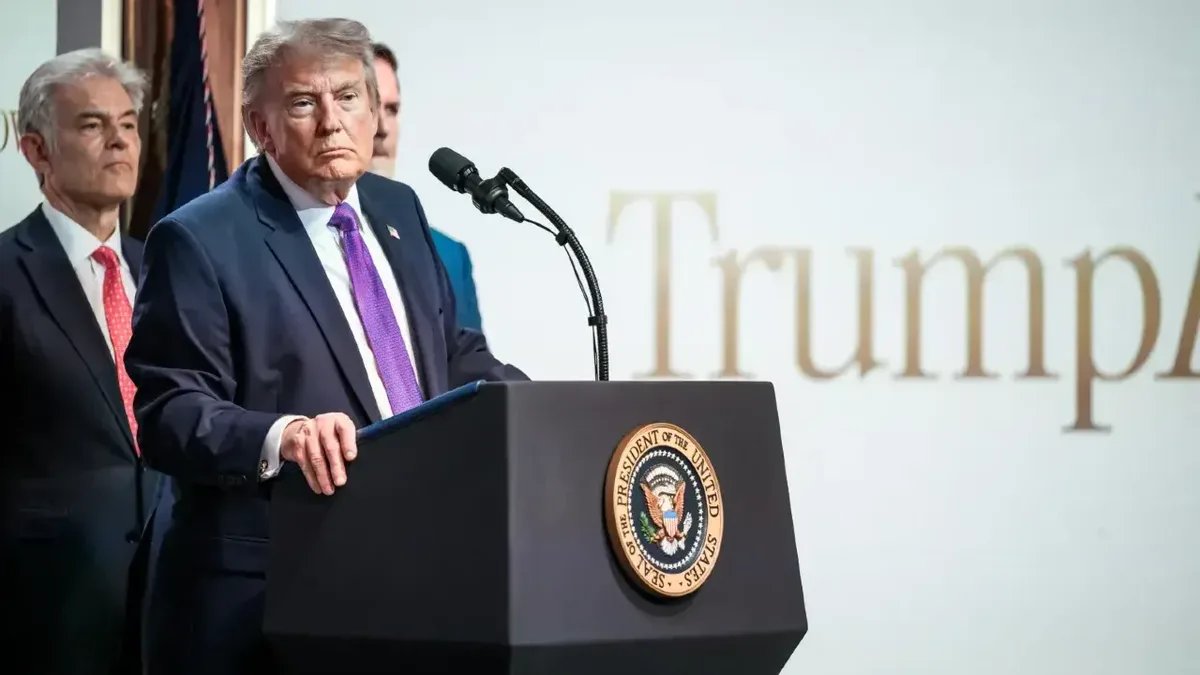 Трамп отменил запланированные удары по Ирану после одобрения регионом