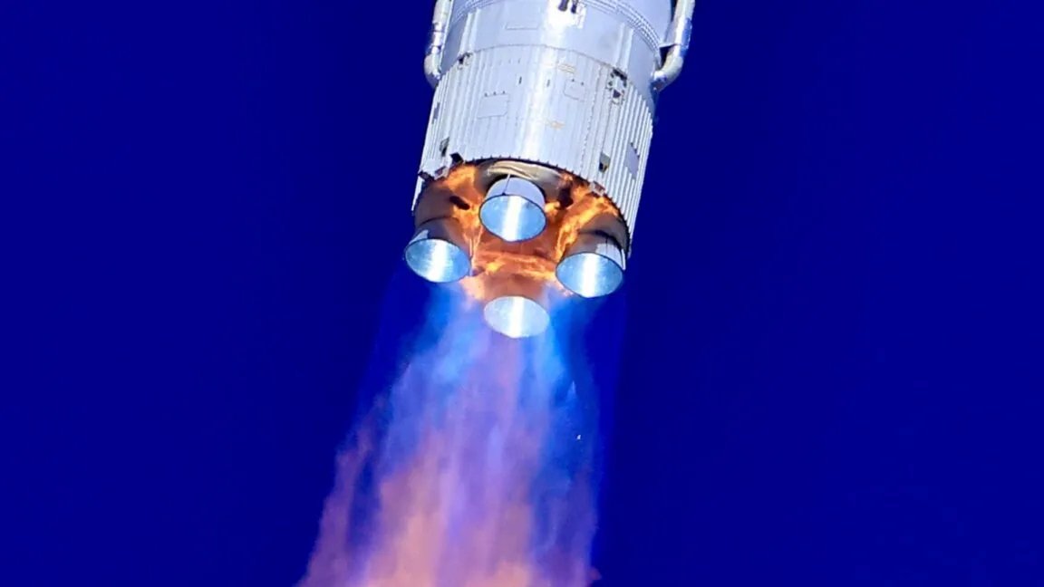 Chinese rocket breakup near Starlink creates 100-150 debris pieces