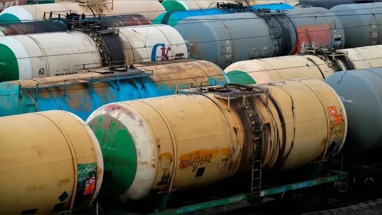 Казахстан ужесточает контроль за экспортом топлива на границе