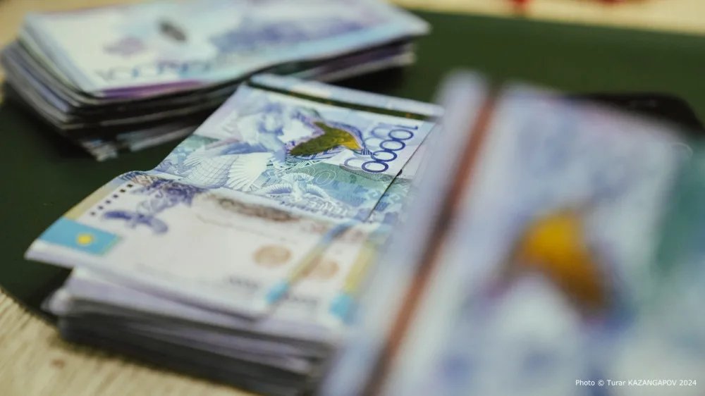 В Казахстане раскрыли схему вывода 200 млрд тенге за рубеж