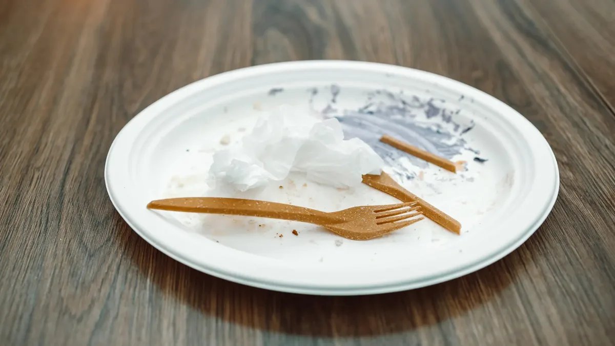 Living plastic self-destructs in 6 days, no microplastics left