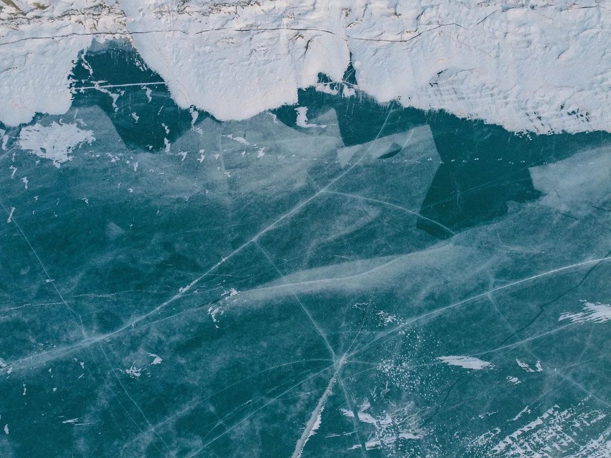 Обитаемость Энцелада подтверждается солями, водородом и фосфором