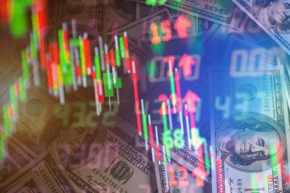 Аналитик прогнозирует курс тенге до 495 за доллар к концу 2026 года