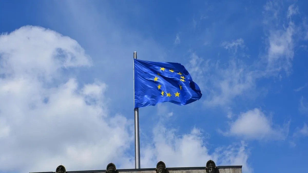 ЕС включил казахстанские компании в 21-й пакет санкций против России