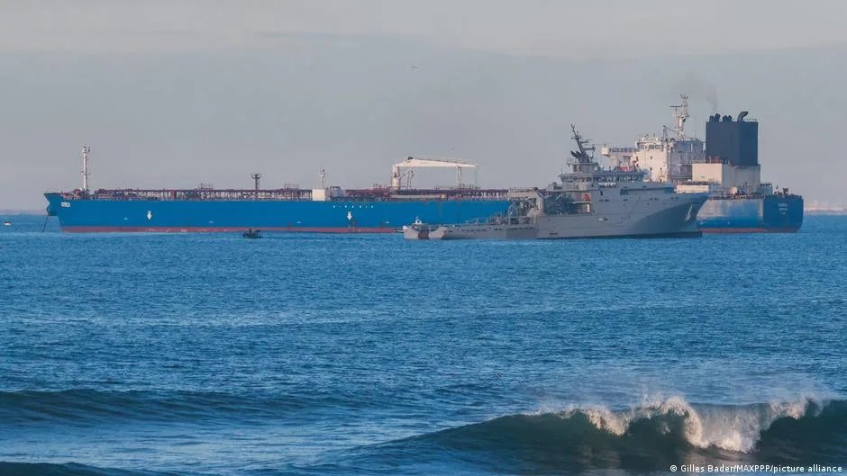 Франция отпустила танкер Deliver из санкционного списка ЕС