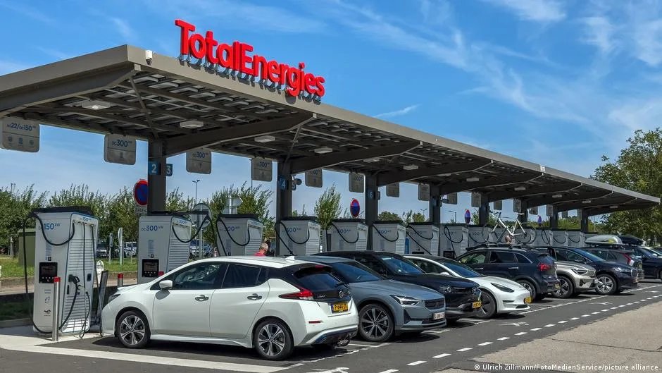 TotalEnergies выходит из проекта «Арктик СПГ-2» в России