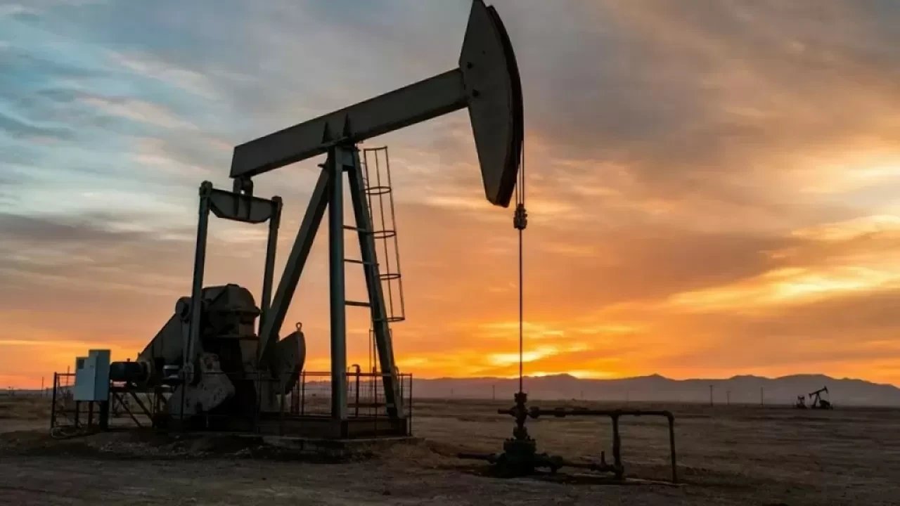 Нефть жеткізу тәуекелдері аясында құлдыраудың бір бөлігін қайтарды, Brent — $84,39