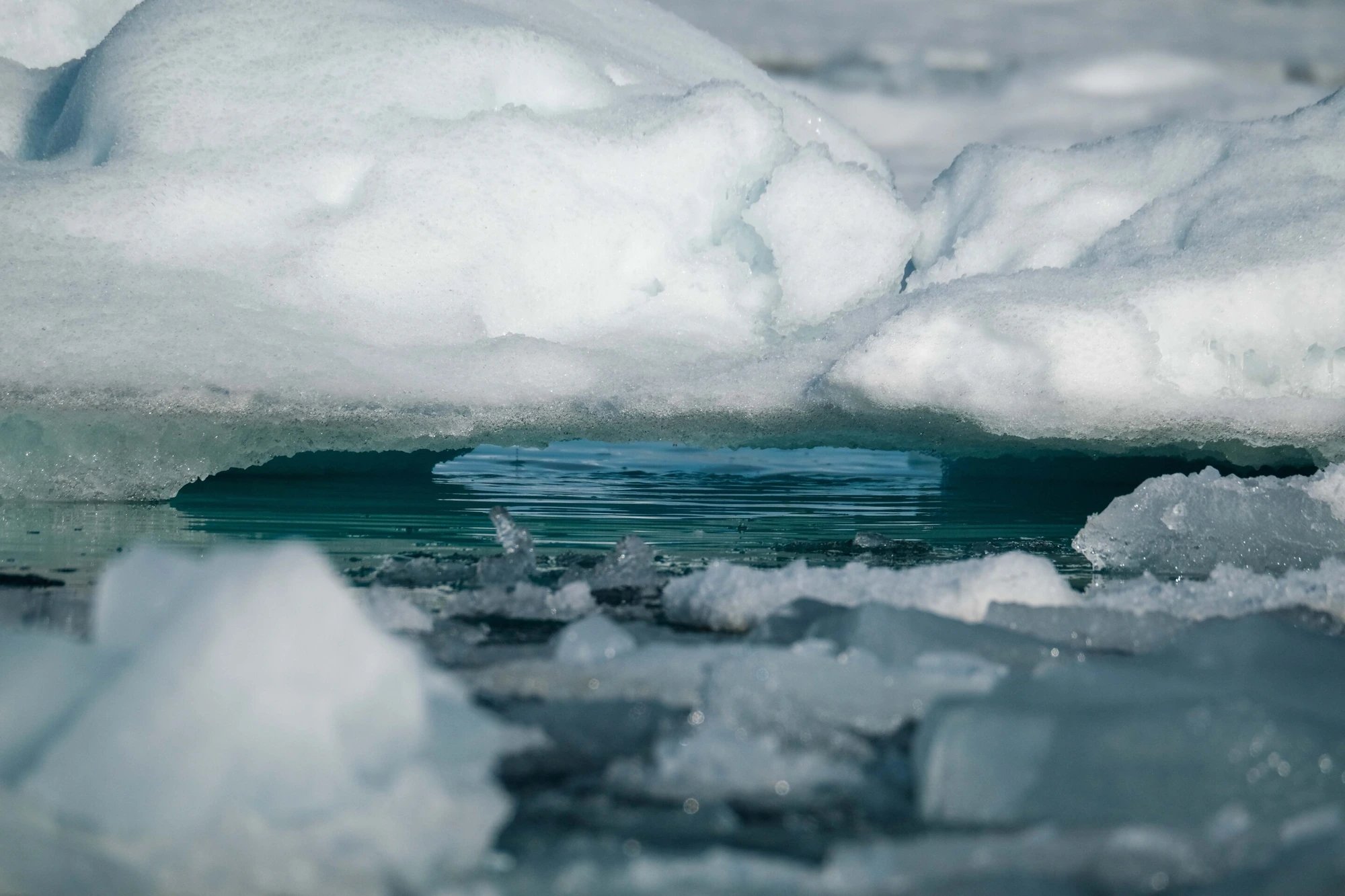 University of Birmingham scientists find melting Arctic sea ice triggers 50-fold rise in cloud particles