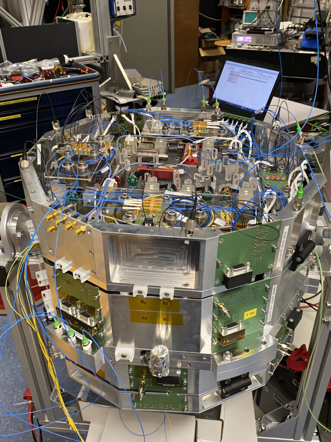 International team produces dual-species Bose-Einstein condensate in Einstein Elevator