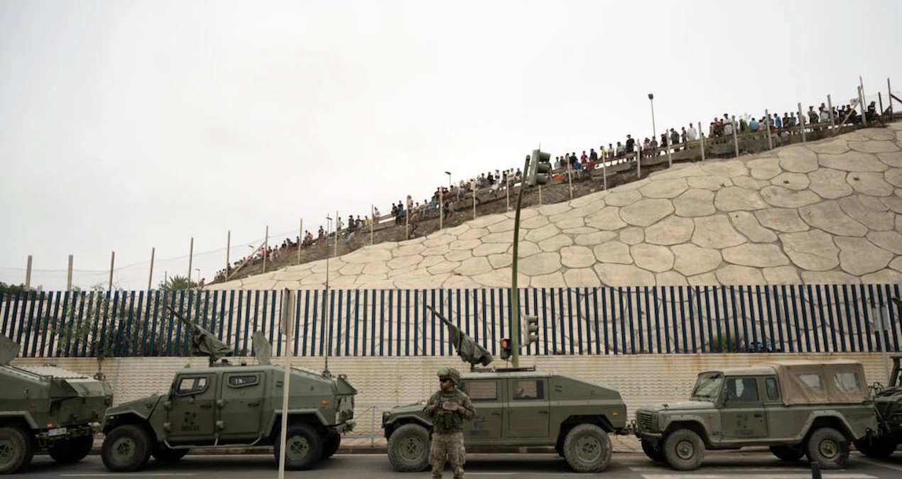 Spain gives Italy Sunday deadline to lift Schengen suspension