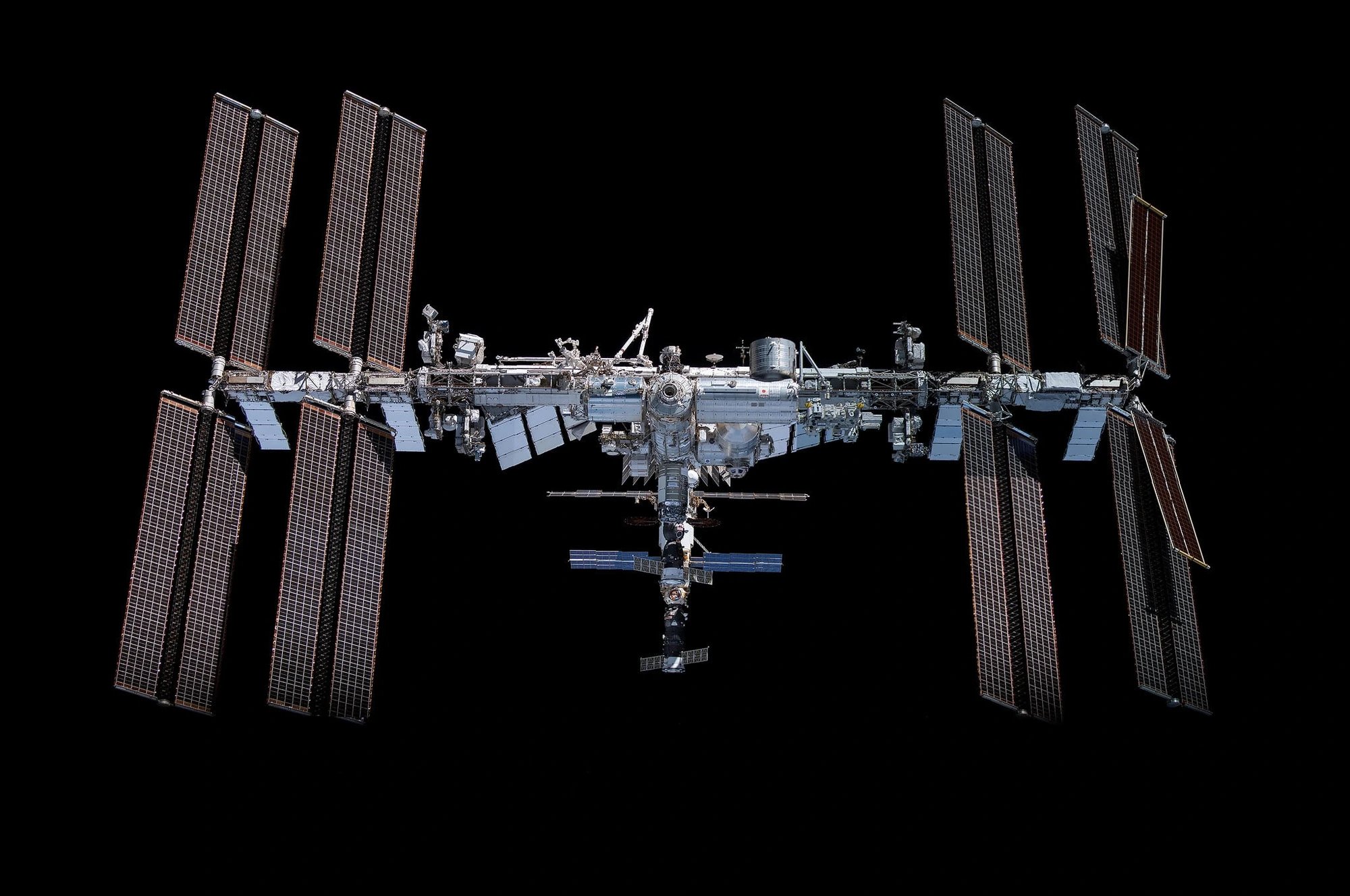 NASA approves US Deorbit Vehicle development for ISS controlled re-entry in 2030