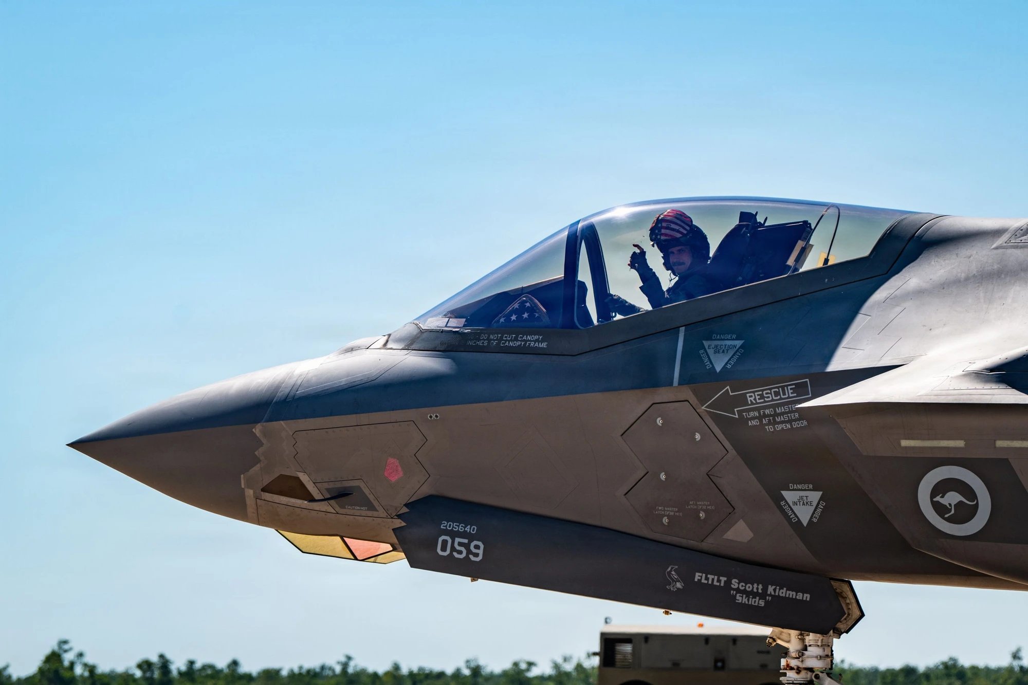 Дроны неустановленного происхождения вторглись на австралийскую базу F-35