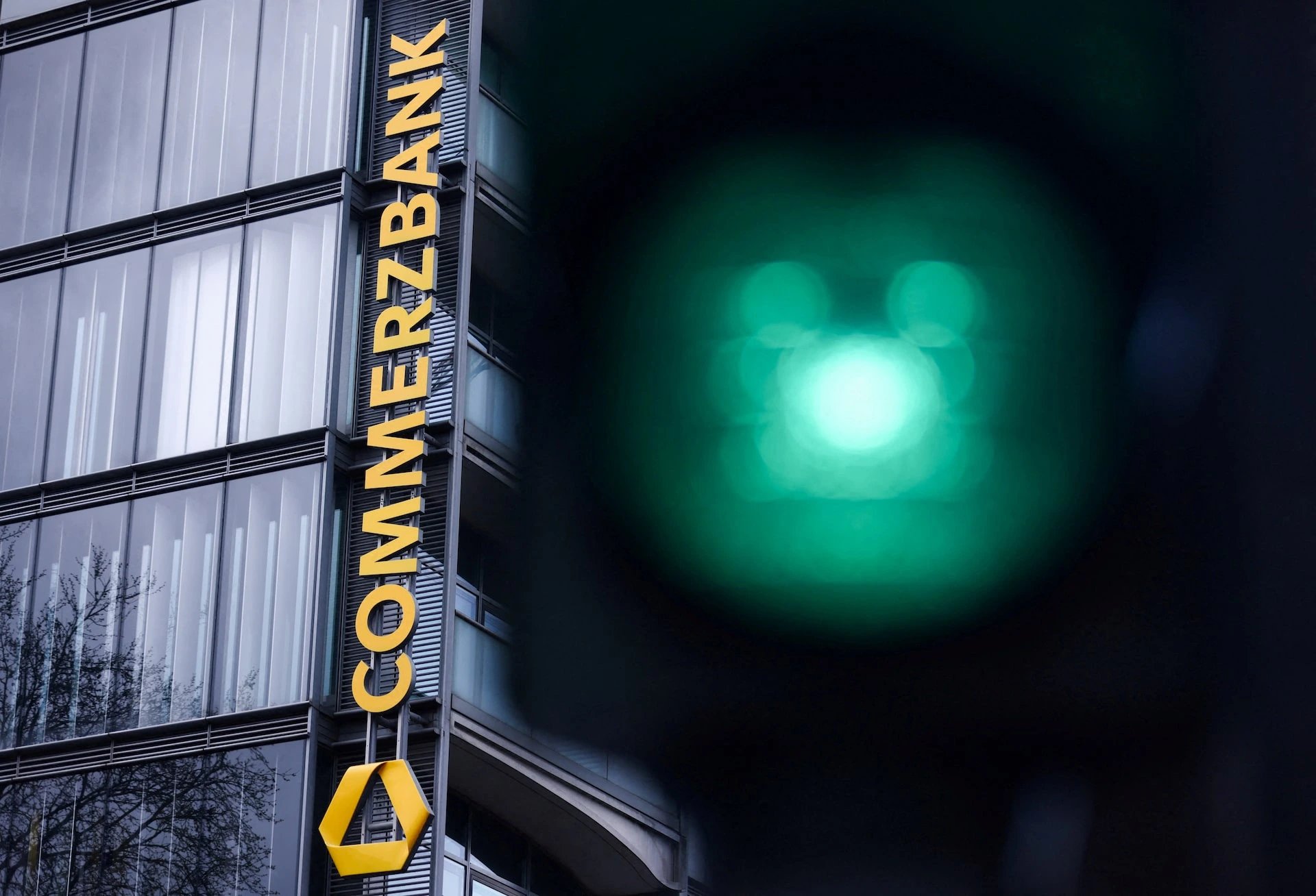 Reuters: ЕЦБ склоняется к одобрению заявки UniCredit на Commerzbank — документ