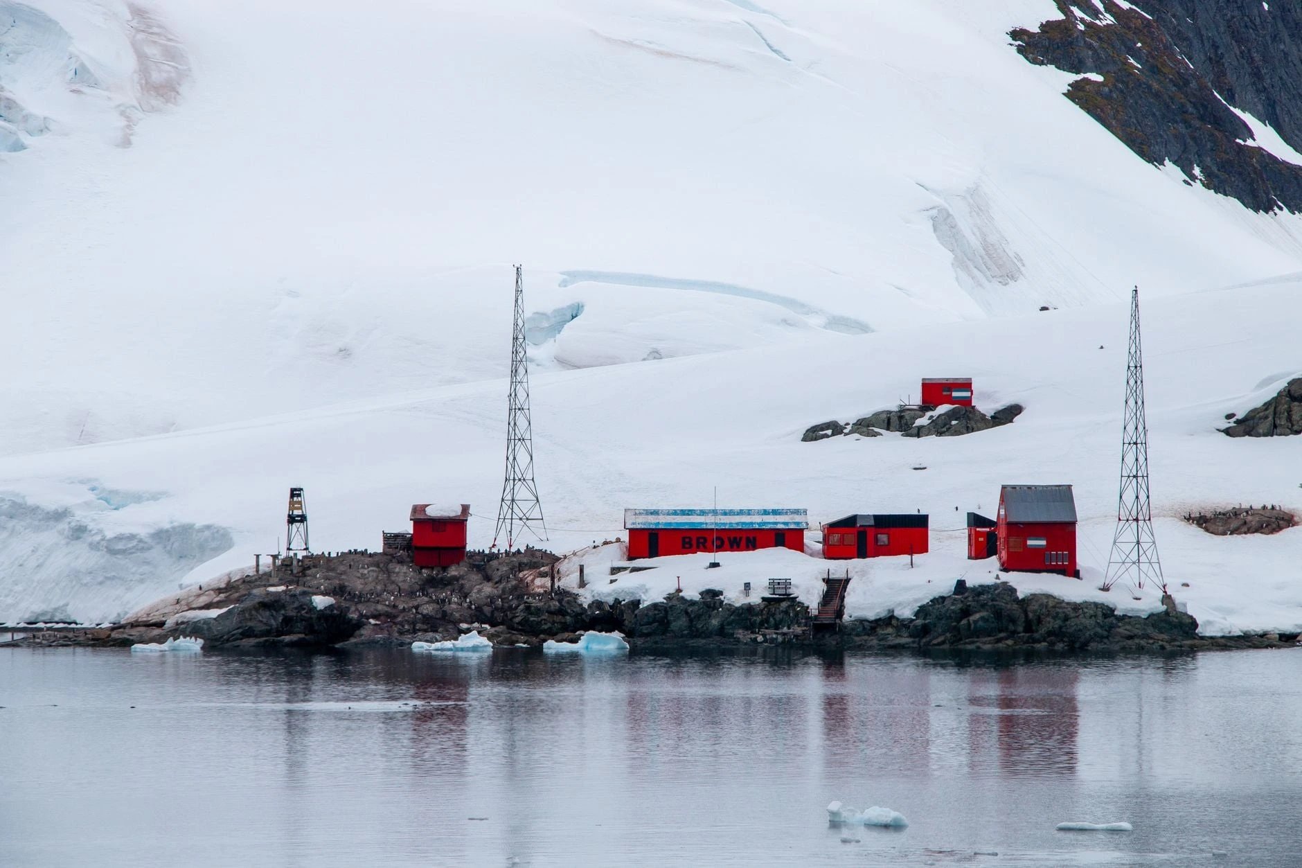 PNAS study finds Concordia crew proximity tied to conflict, mistrust and lower performance