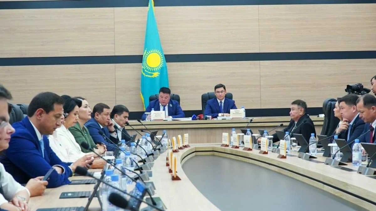 Shymkent maslikhat raises city budget for 2026–2028 to 893 billion tenge