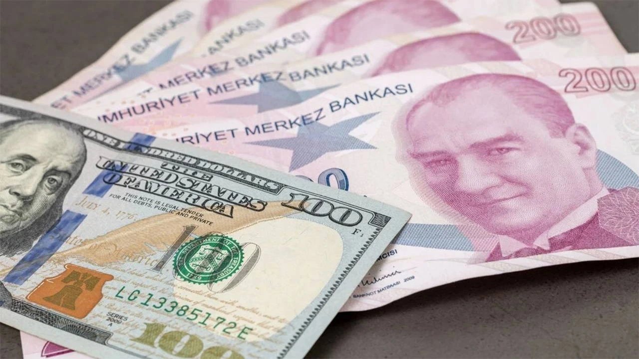 Тенге укрепился: доллар закрылся на KASE на уровне 463,97 тенге