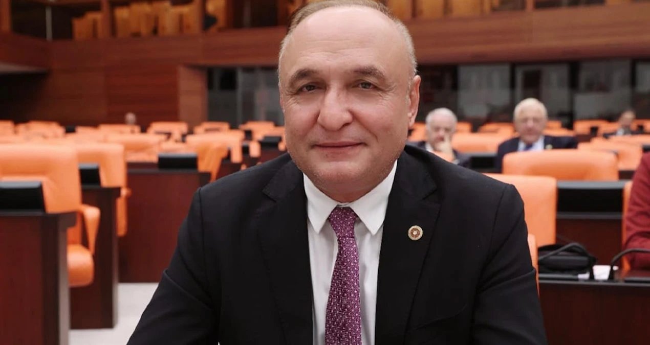 Seydi Ahmet Keleş stabs YENİ Party MP Melih Meriç in Gaziantep