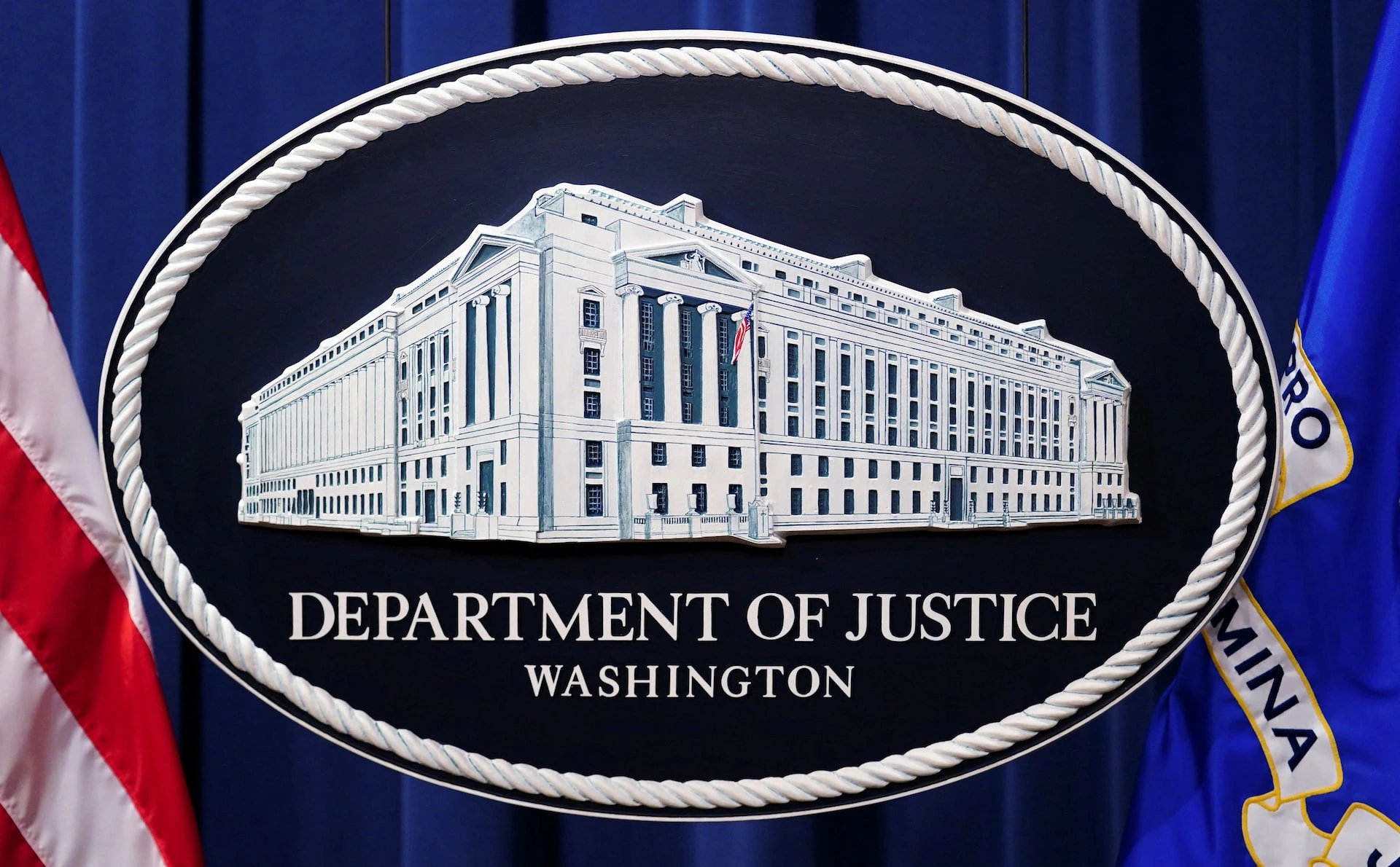 Минюст США предъявил новые обвинения 17 фигурантам по делу о кибератаках в интересах Ирана
