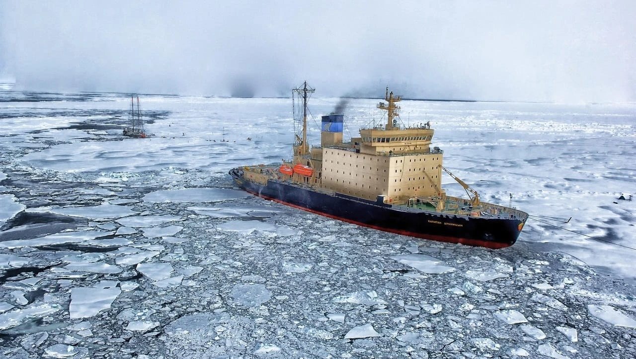 Южнокорейский контейнеровоз PanStar Acro отправится из Пусана в Европу по Северному морскому пути 22 августа