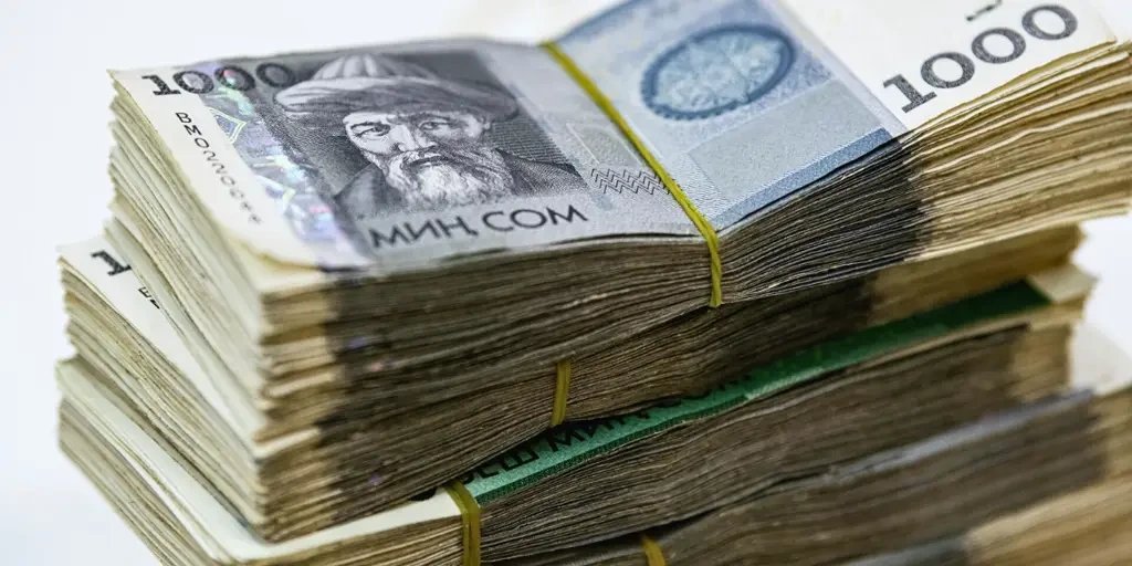 Бішкекте орташа жалақы 64 293 сомға жетті, құрылыс 1,7 есе өсті