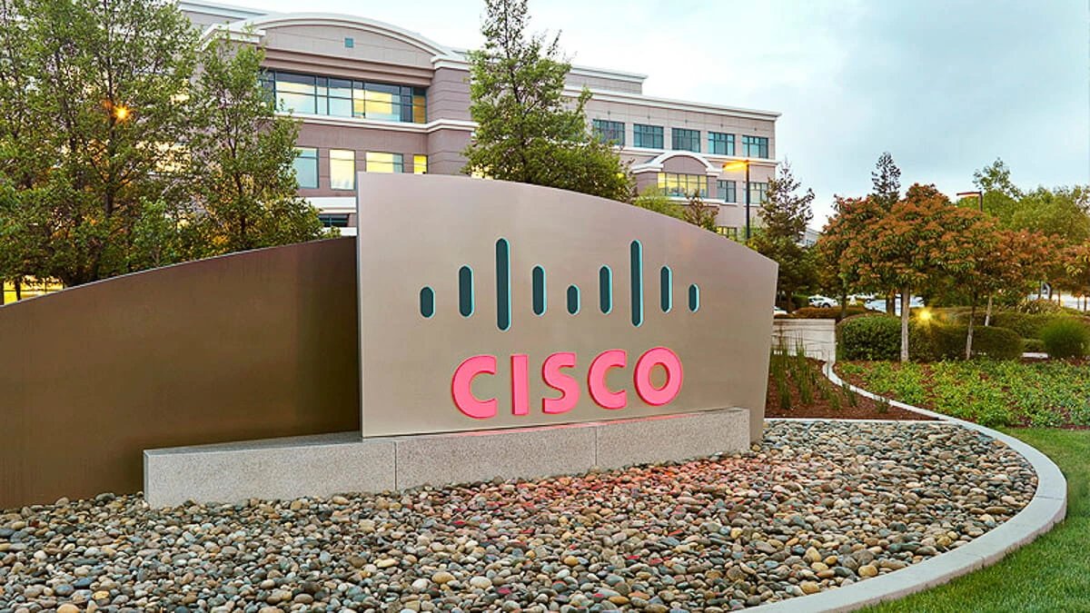 Cisco исправила девять уязвимостей в Crosswork и Secure Workload, пять с оценкой CVSS 10.0