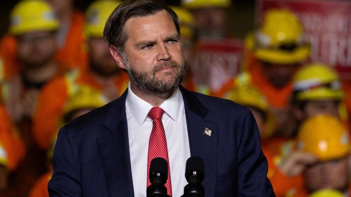 Вице-президент США Джей Ди Вэнс провёл предвыборный митинг в родном городе в Огайо