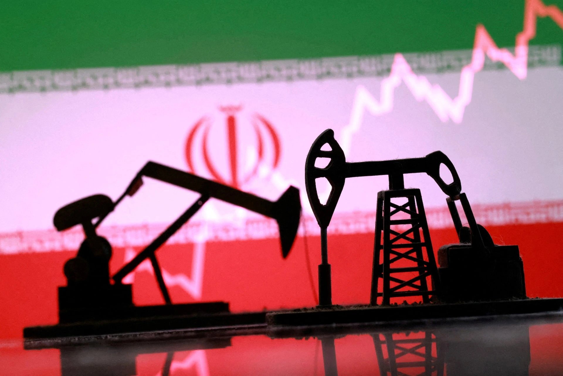 Trump announces broad economic operation against Iran