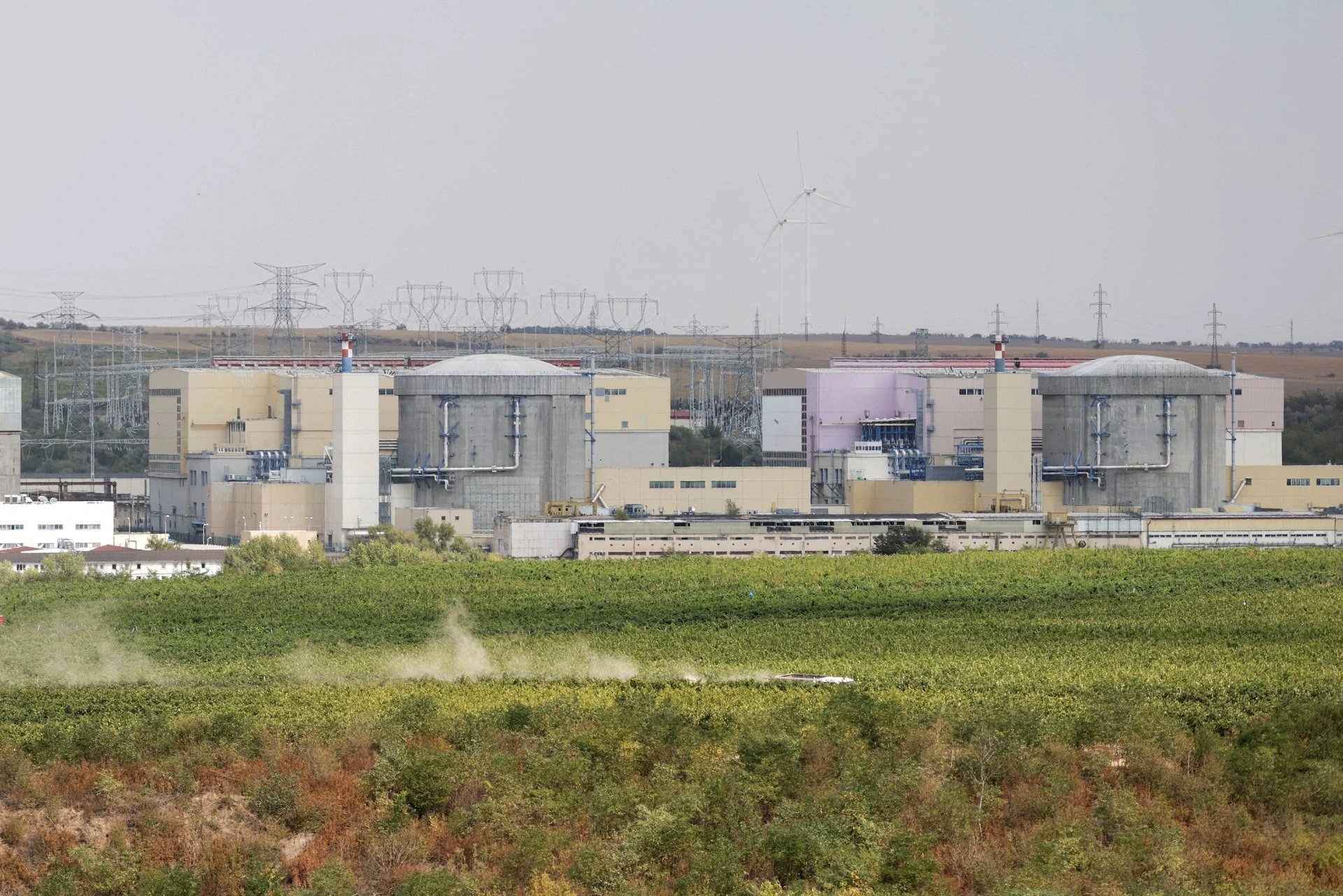 Romania approves Danube dredging and water releases to cool Cernavoda nuclear plant