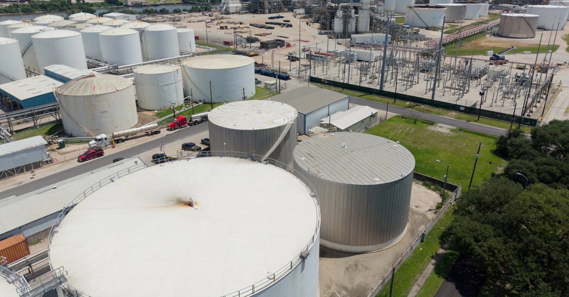 US refineries at 95% utilization for 11 weeks, longest since 1997