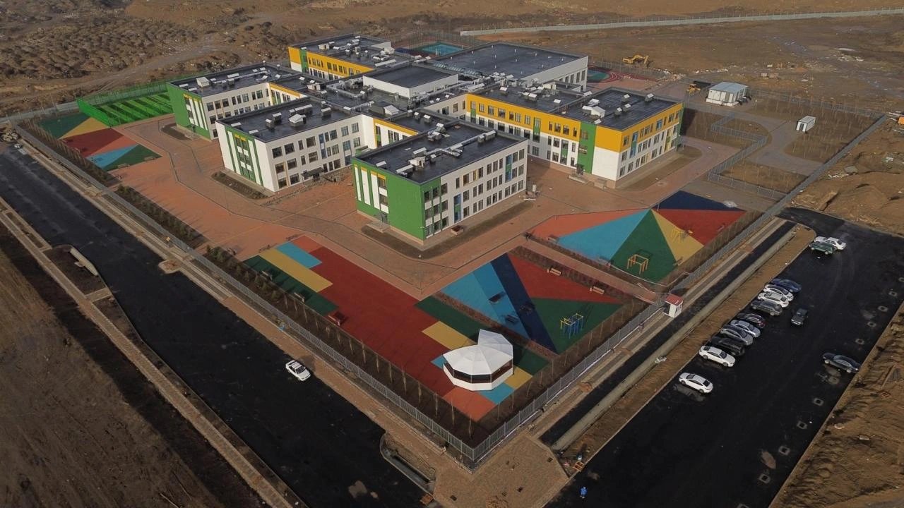 Almaty to open 8 AI-equipped schools for 10,000 students amid teacher shortage