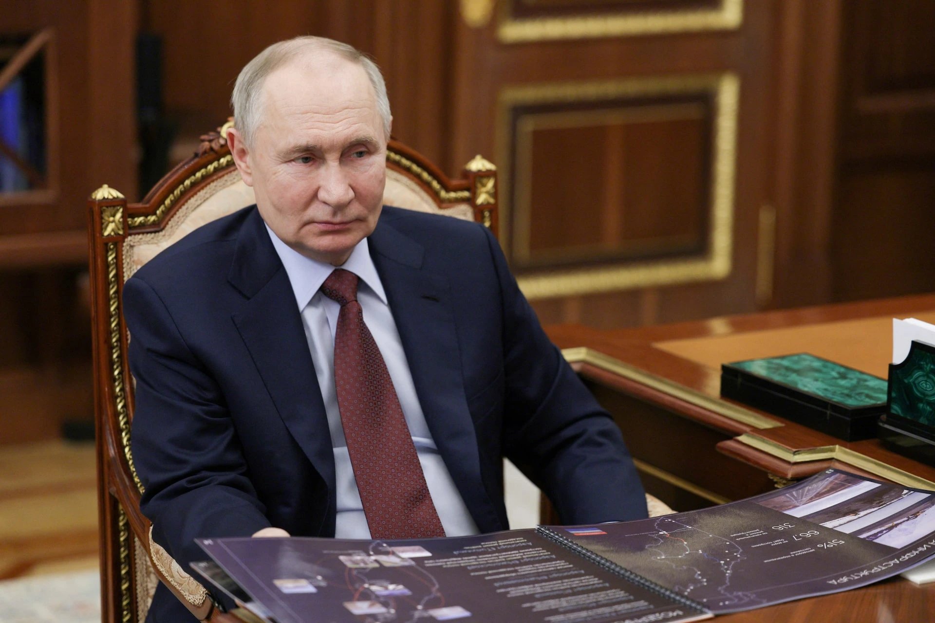 Putin says Russia ready for peace talks, CIA chief visits Moscow