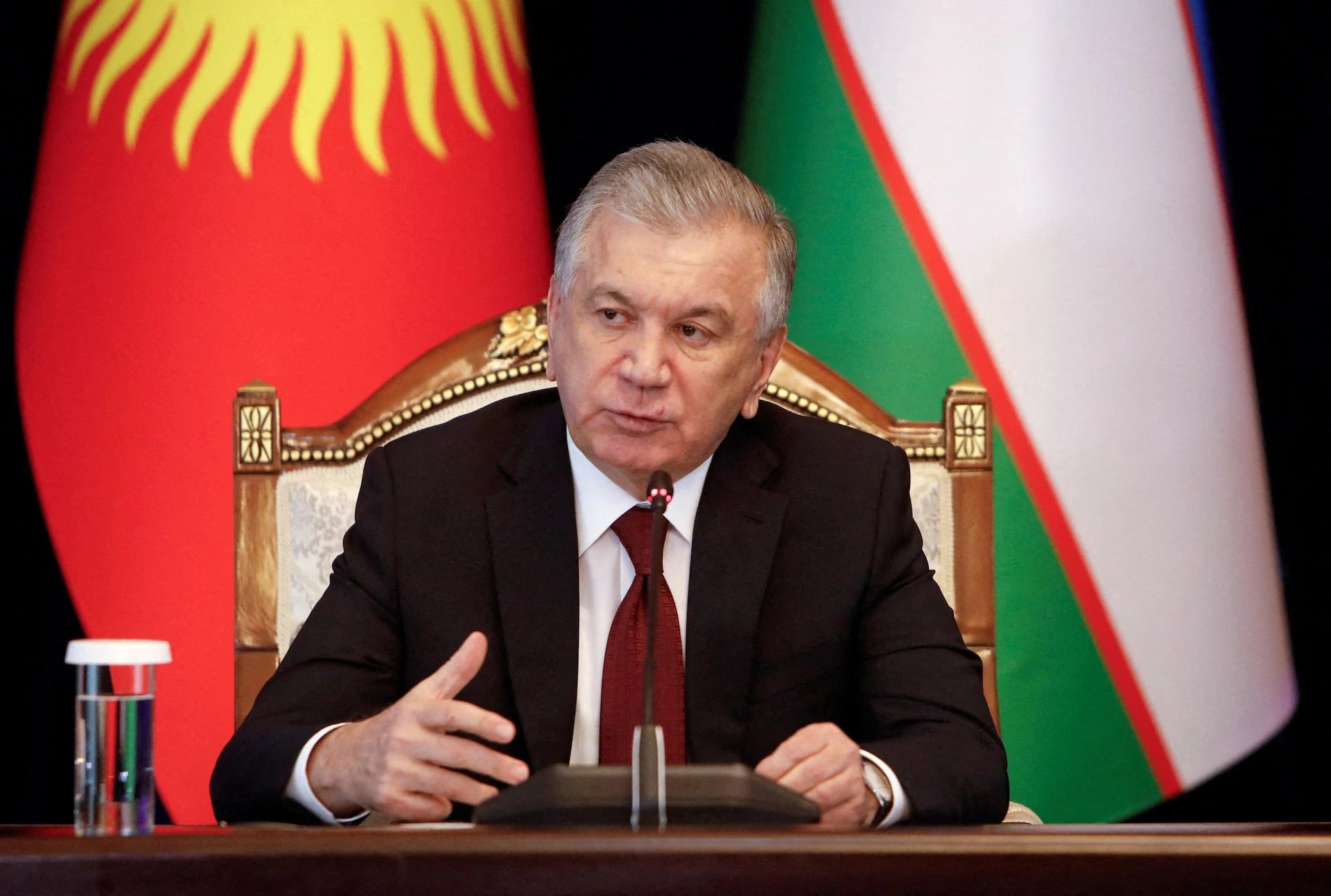 Mirziyoyev signs eight-point business reform decree after 14,000 appeals