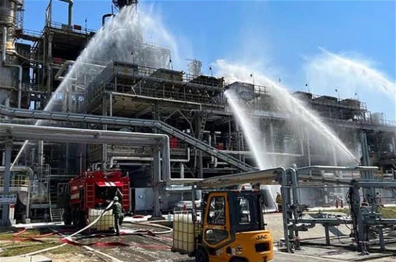 Ukraine hits record 21 Russian refineries in August, Bloomberg reports