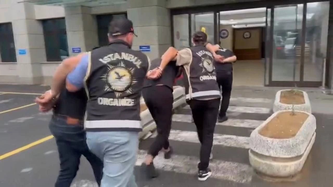 Istanbul police seize 120 pistols in arms smuggling operation